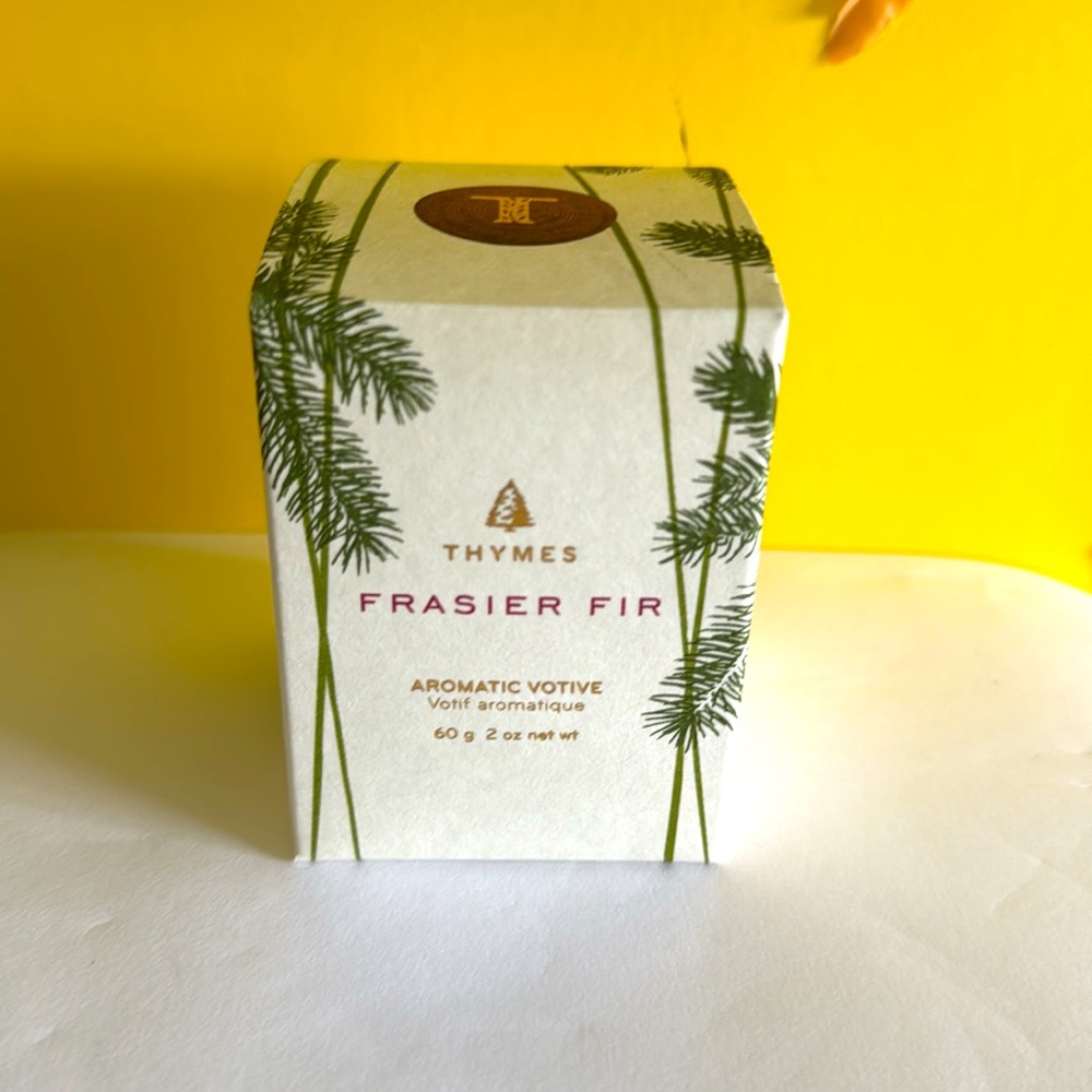 Thymes Frasier Fir Pine Needle Candle – Holiday Candles for Home  (2 oz) - Picture 4 of 7
